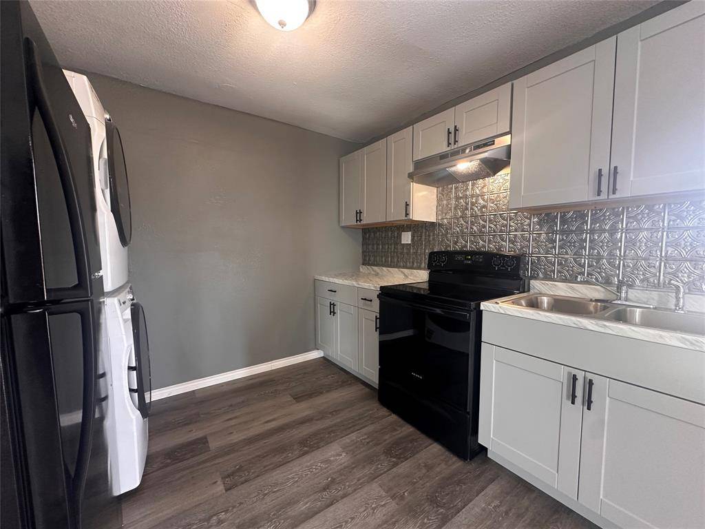 230 Bell Street, Bangs, TX 76823
