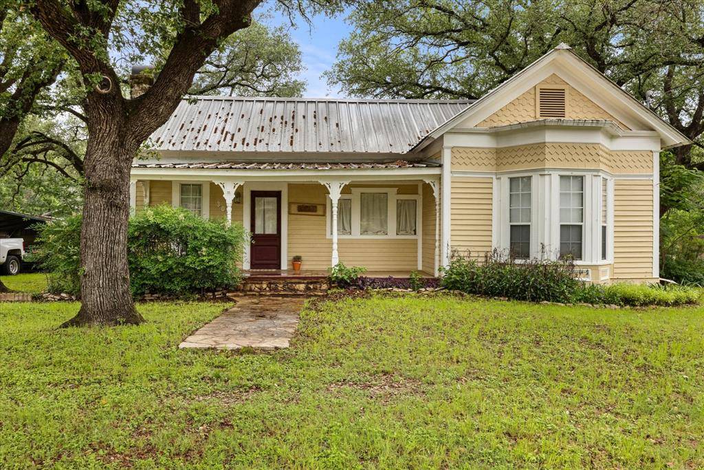 303 E Mclain, Iredell, TX 76649