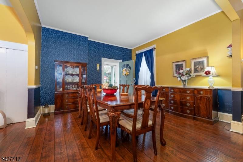323 Water St, Belvidere Twp., NJ 07823