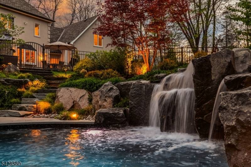 9 Pennbrook Ct, Montville Twp., NJ 07045