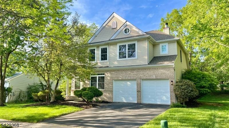 9 Cambridge Ct, Montgomery Twp., NJ 08540