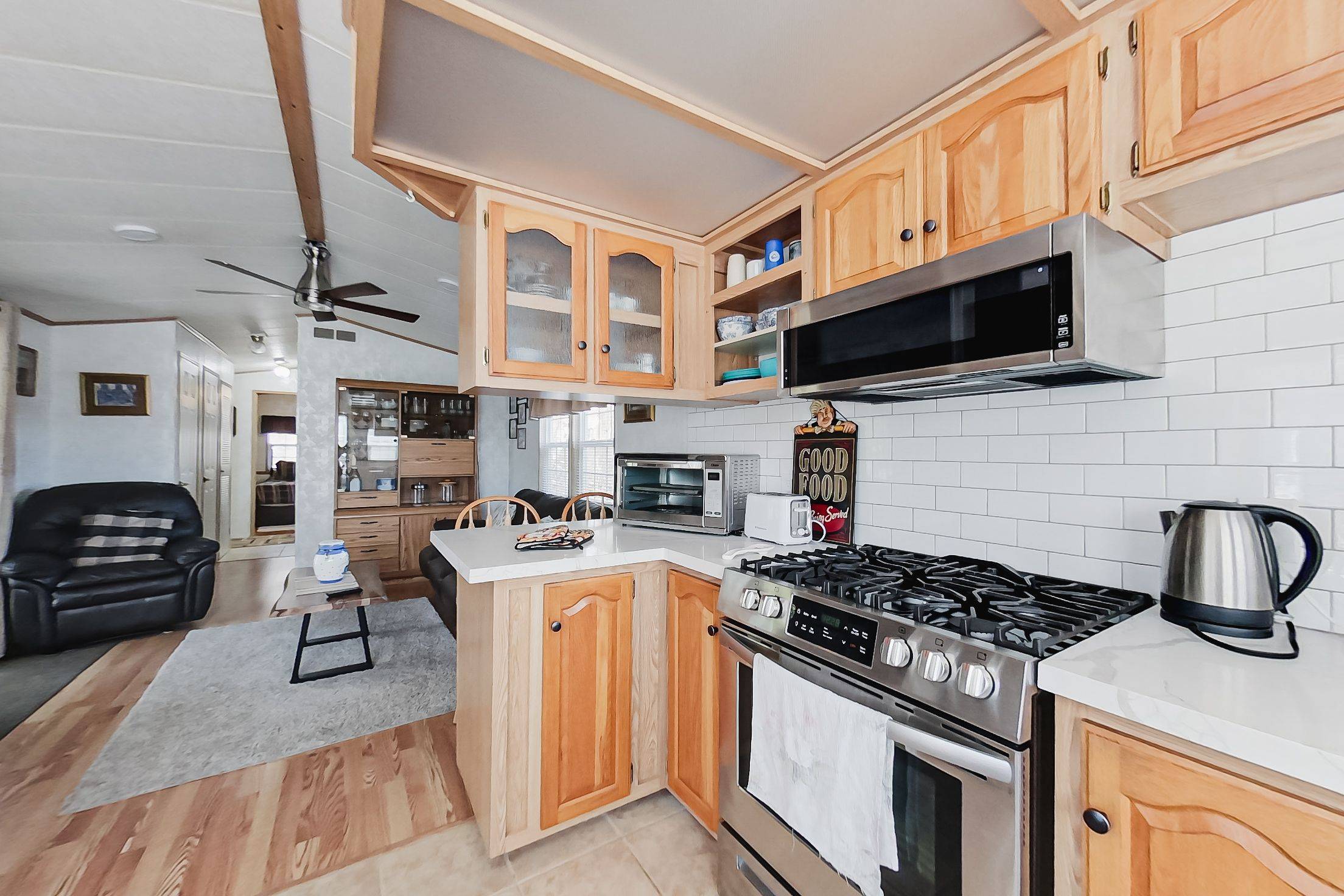 2 Wasaga Pines LN E, Springwater, ON L0L 1P0