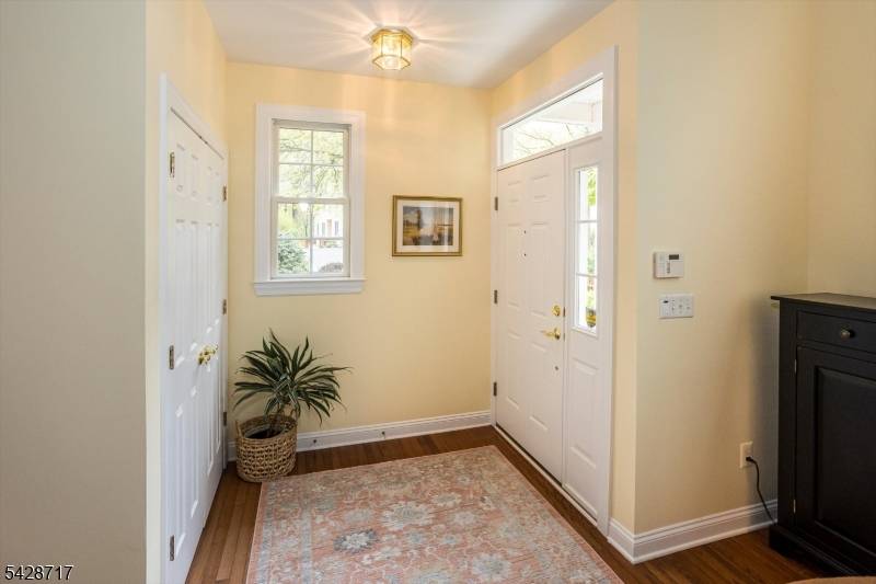 23 Wyckoff Way, Chester Twp., NJ 07930