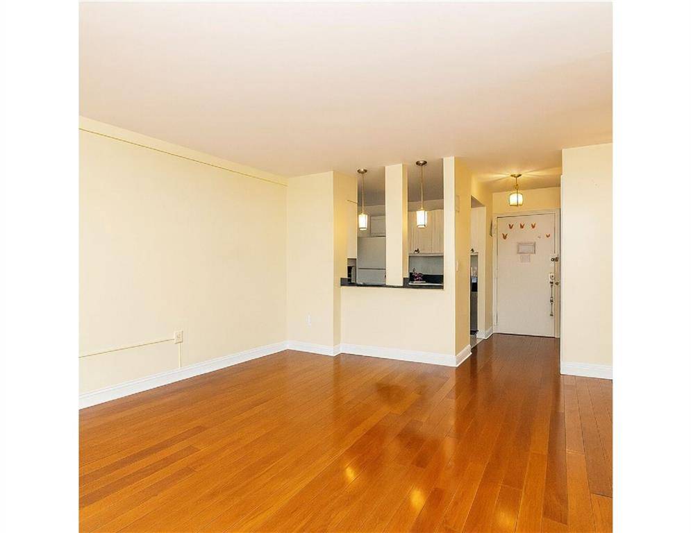 3171 Whitney AVE #1B, Brooklyn, NY 11229