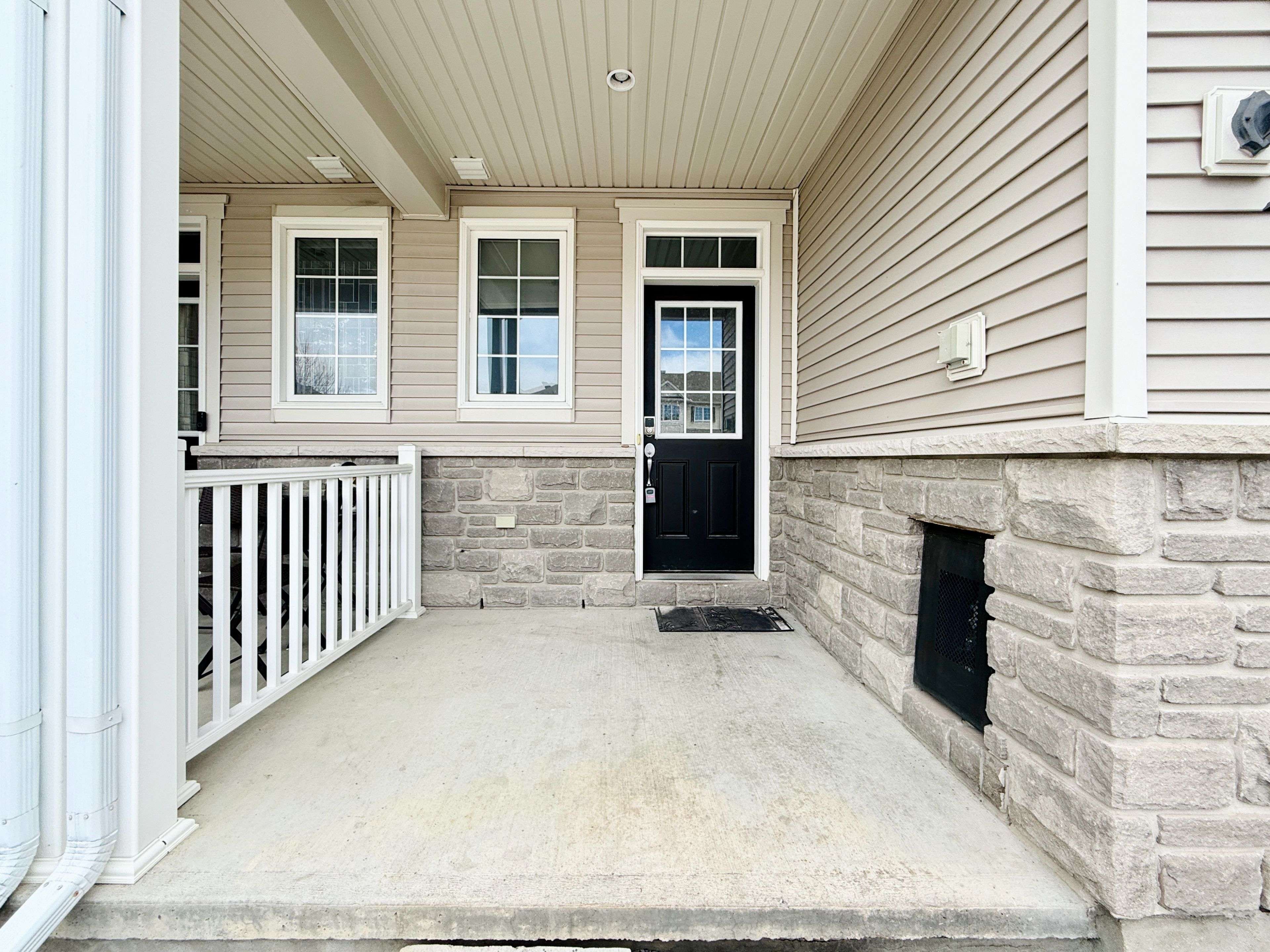 183 Laramie CRES, Barrhaven, ON K2J 5Y3