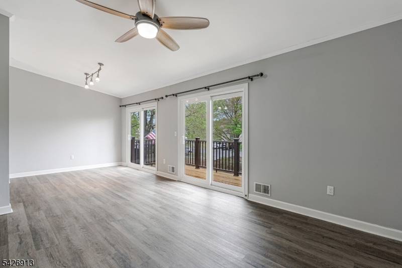 206 Spruce Hills Dr #206, Glen Gardner Boro, NJ 08826