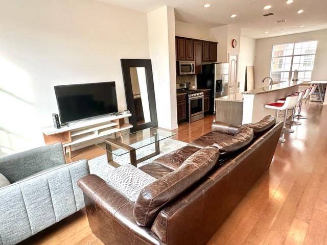 5029 Parkview Place, Addison, TX 75001
