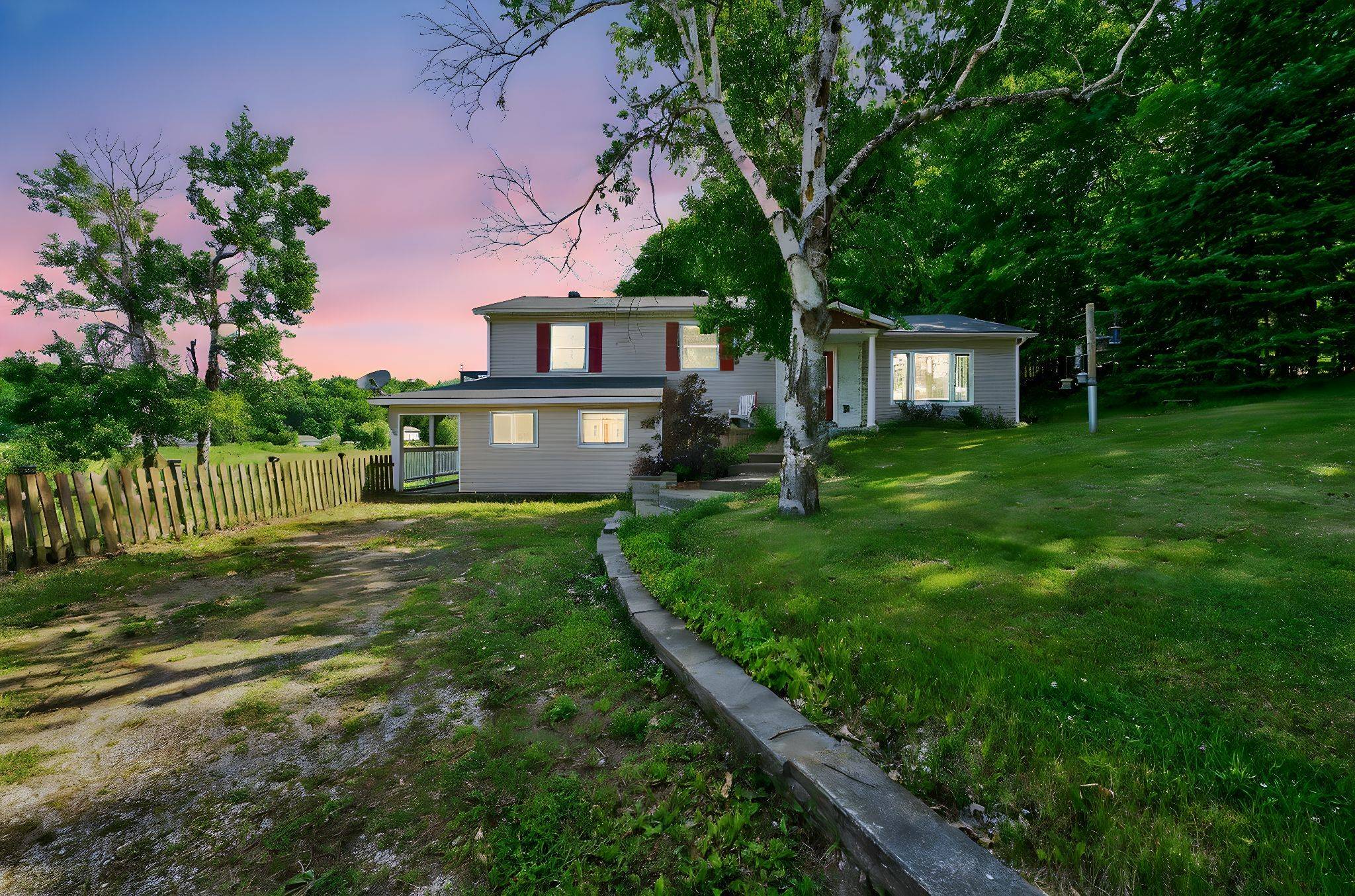 1236 Golden Beach RD, Bracebridge, ON P1L 1W8