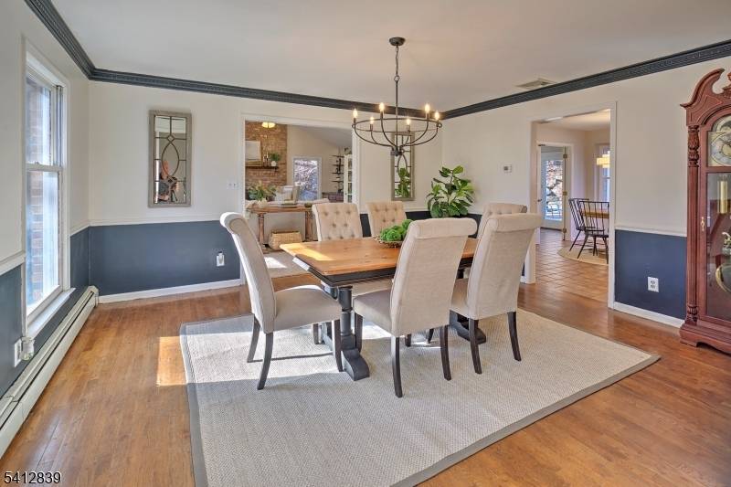 6 Rock Spring Rd, Chester Twp., NJ 07930