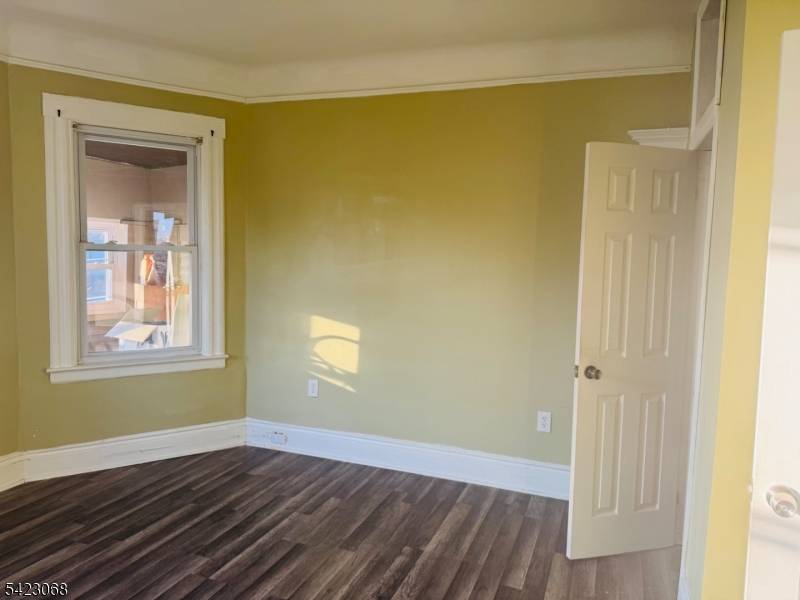 2 Hawthorne Pl #2, East Orange City, NJ 07018
