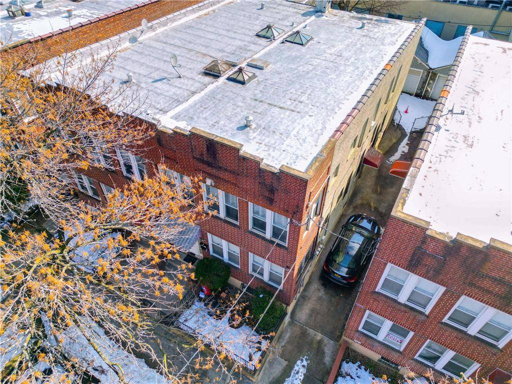 81-20 Dongan AVE, Elmhurst, NY 11373