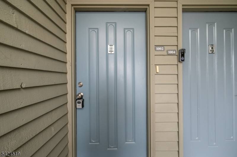 1002 Spruce Hills Dr, Glen Gardner Boro, NJ 08826