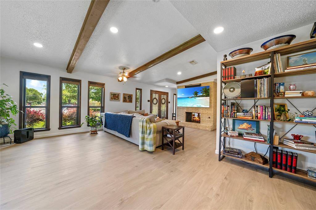 1305 Savannah Drive, Irving, TX 75062