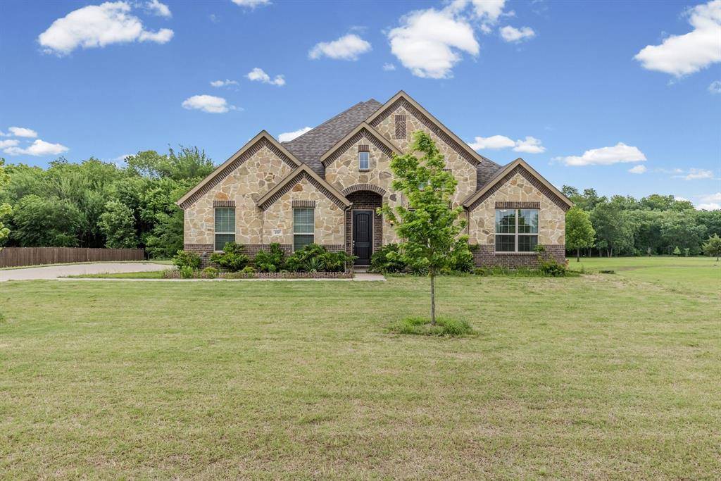 4919 Elizabeth Way, Lone Oak, TX 75453