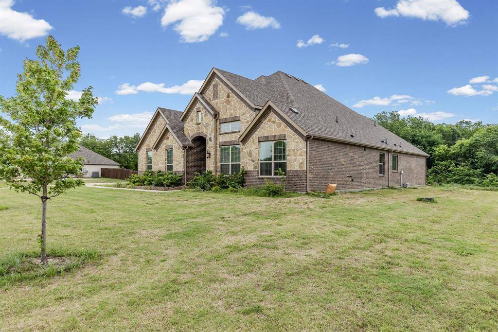4919 Elizabeth Way, Lone Oak, TX 75453
