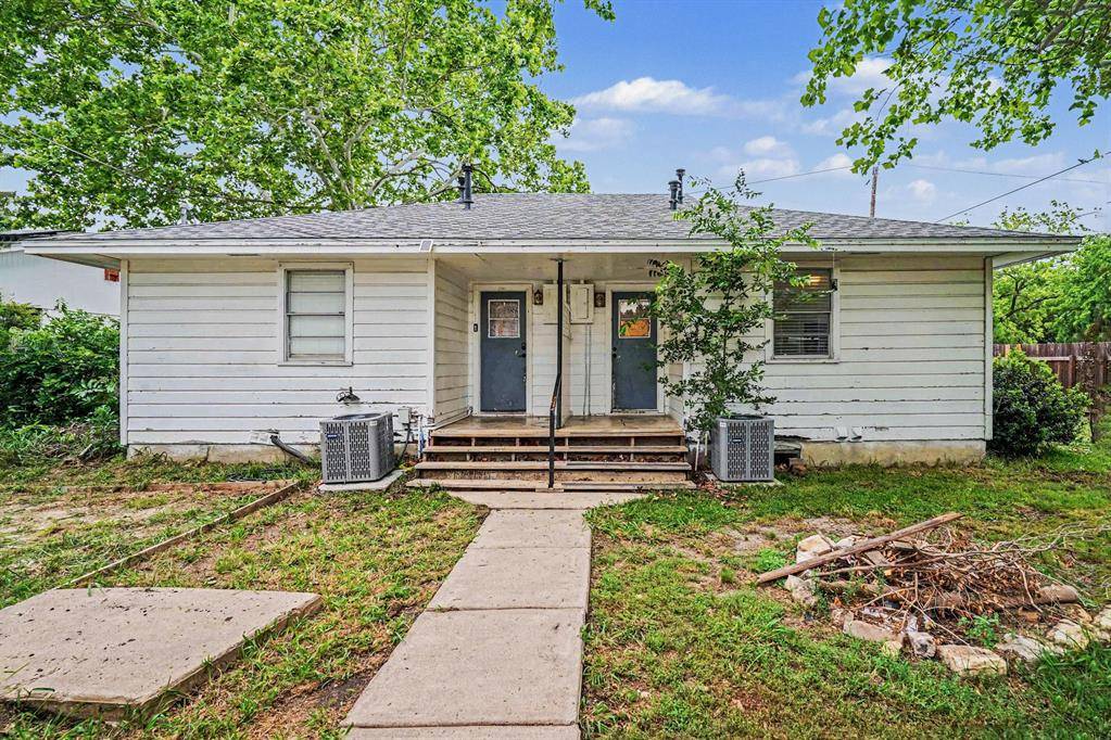 802-804 Plum Street, Sanger, TX 76266
