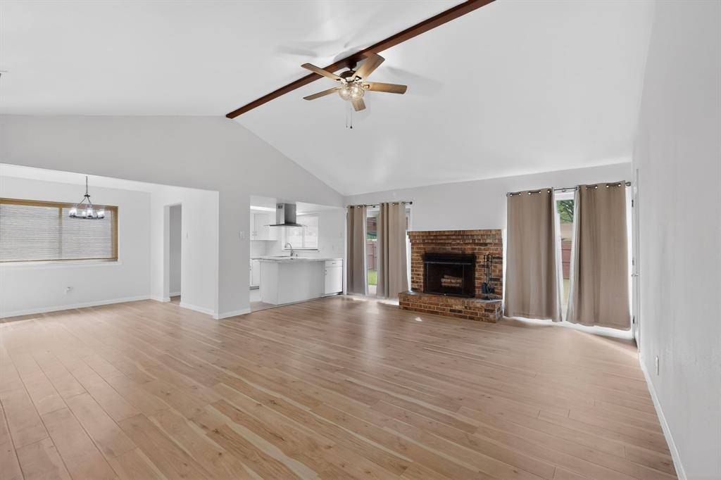 949 Meadowdale Circle, Garland, TX 75043