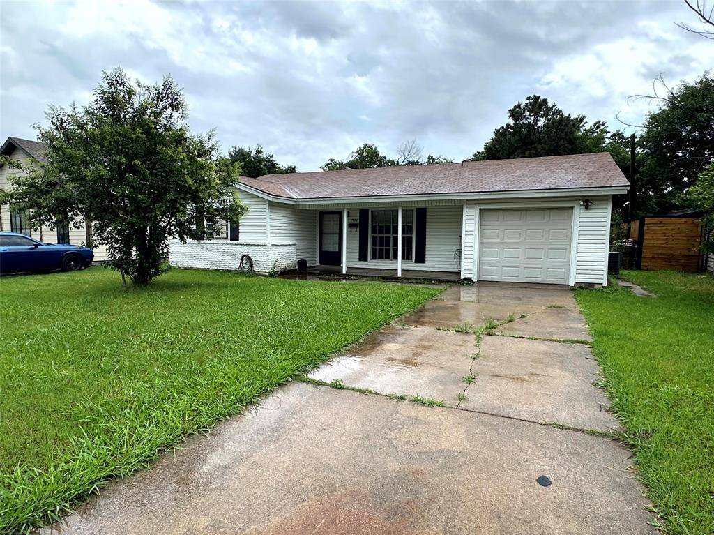 1902 Morgan Street, Irving, TX 75062