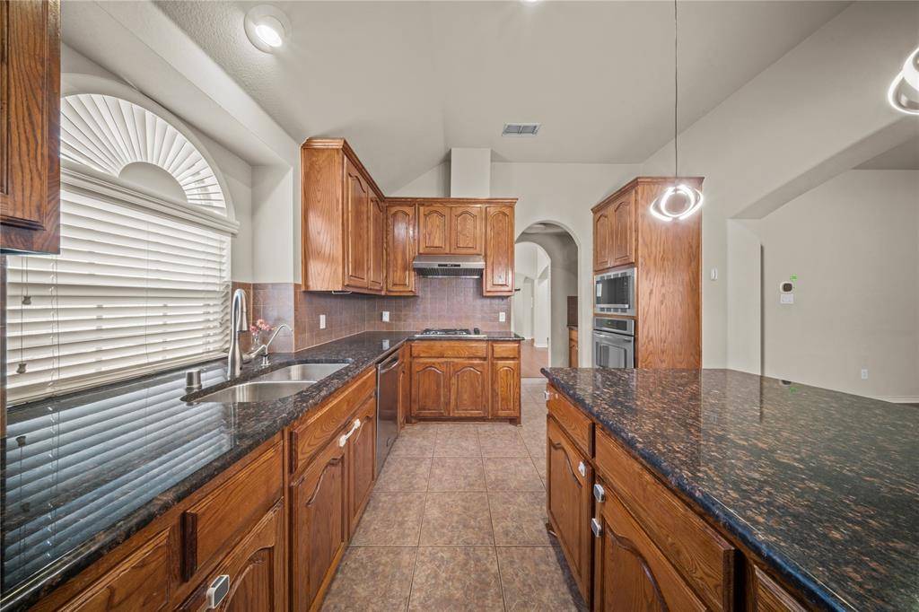 4505 Gannet Lane, Garland, TX 75043
