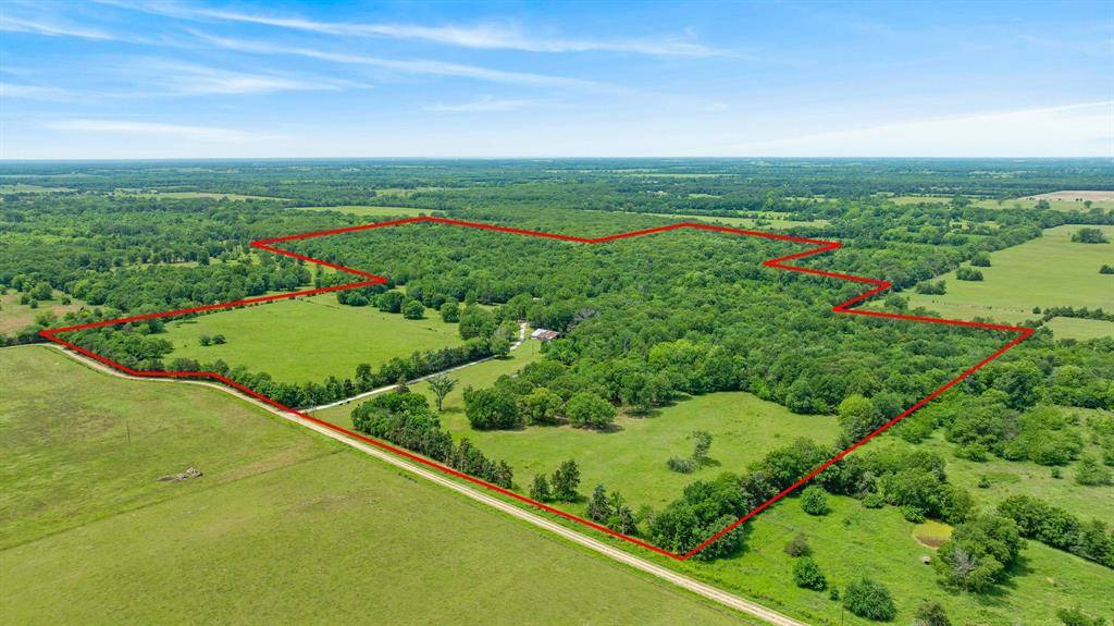 690 County Road 15560, Paris, TX 75462