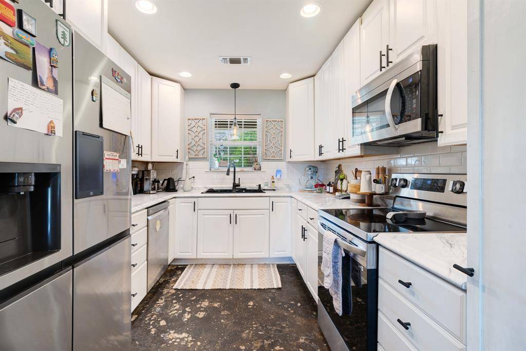 1975 Brown Avenue, Paris, TX 75460
