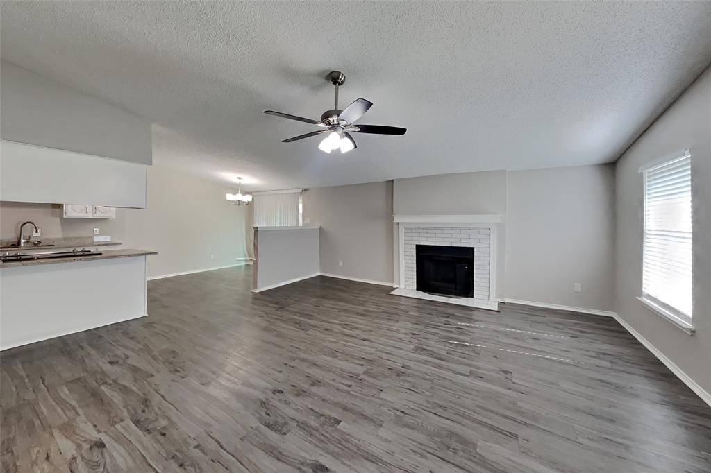 5211 Carpenter Drive, Arlington, TX 76017