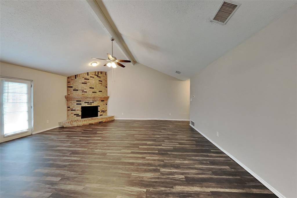 6226 Hott Springs Drive, Arlington, TX 76001