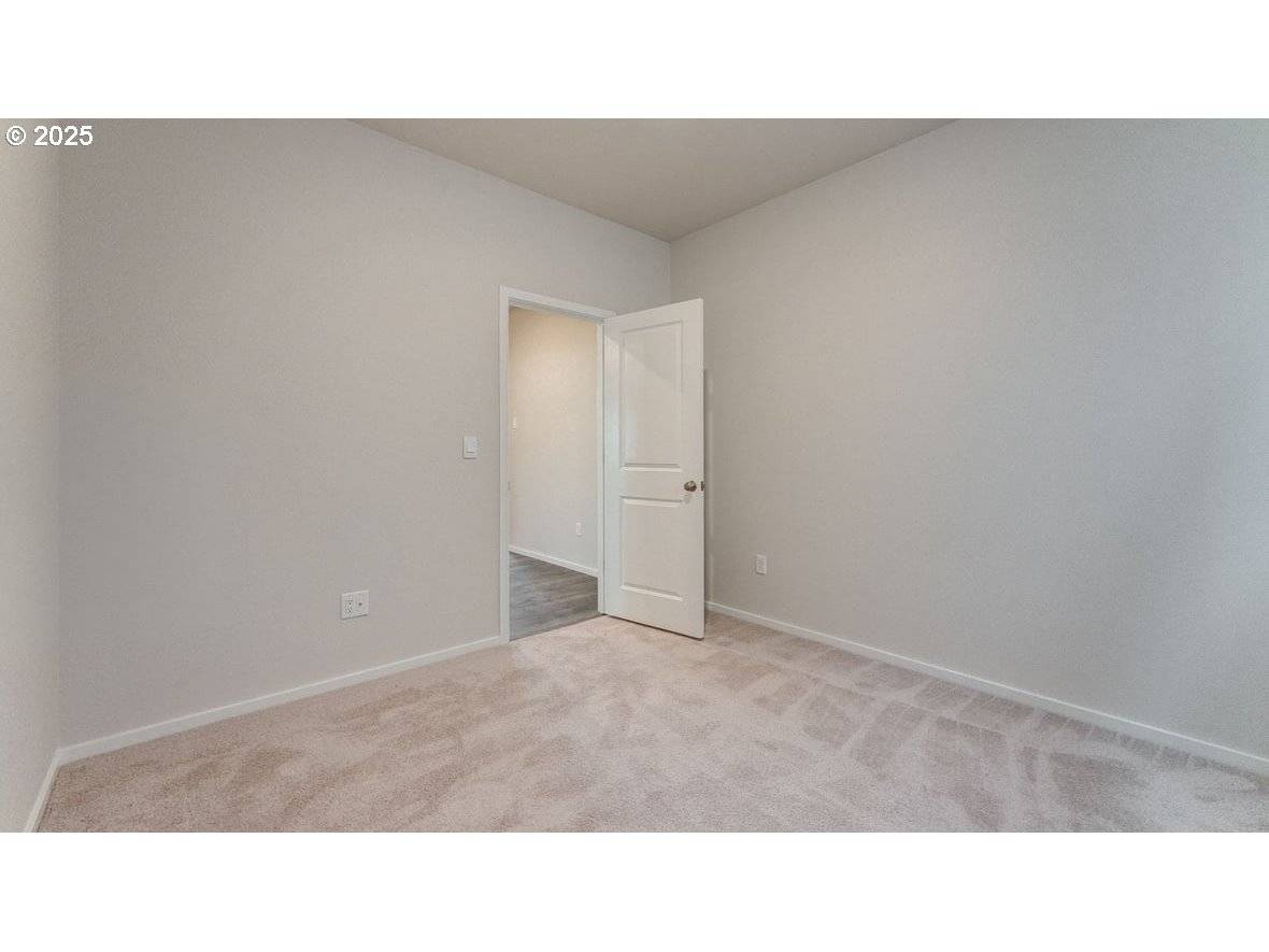 4987 Dilling AVE NE, Salem, OR 97301