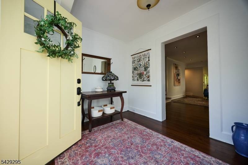 1 Edgewood Pl, Maplewood Twp., NJ 07040