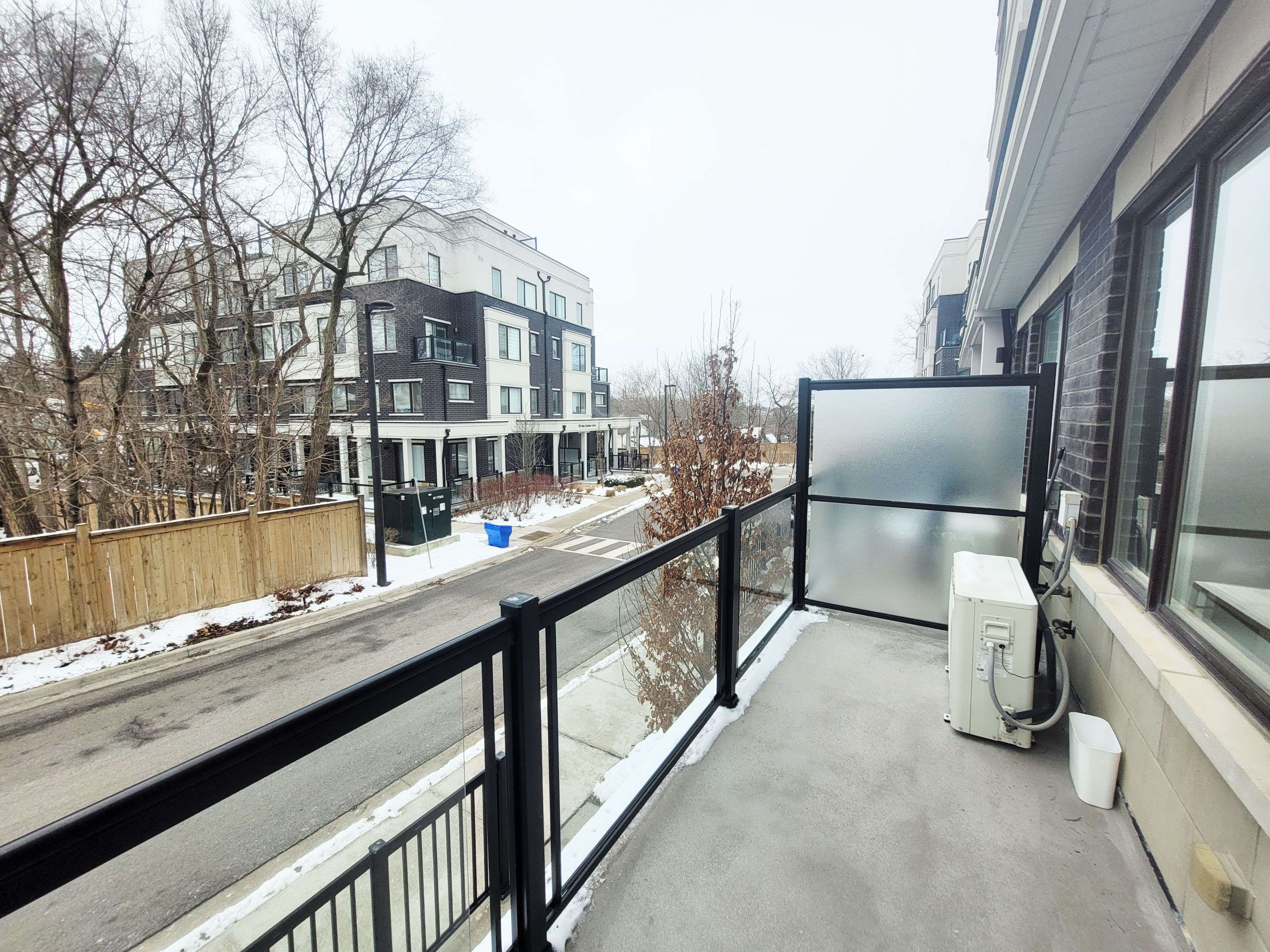 300 Alex Gardner CIR #47, Aurora, ON L4G 3G5