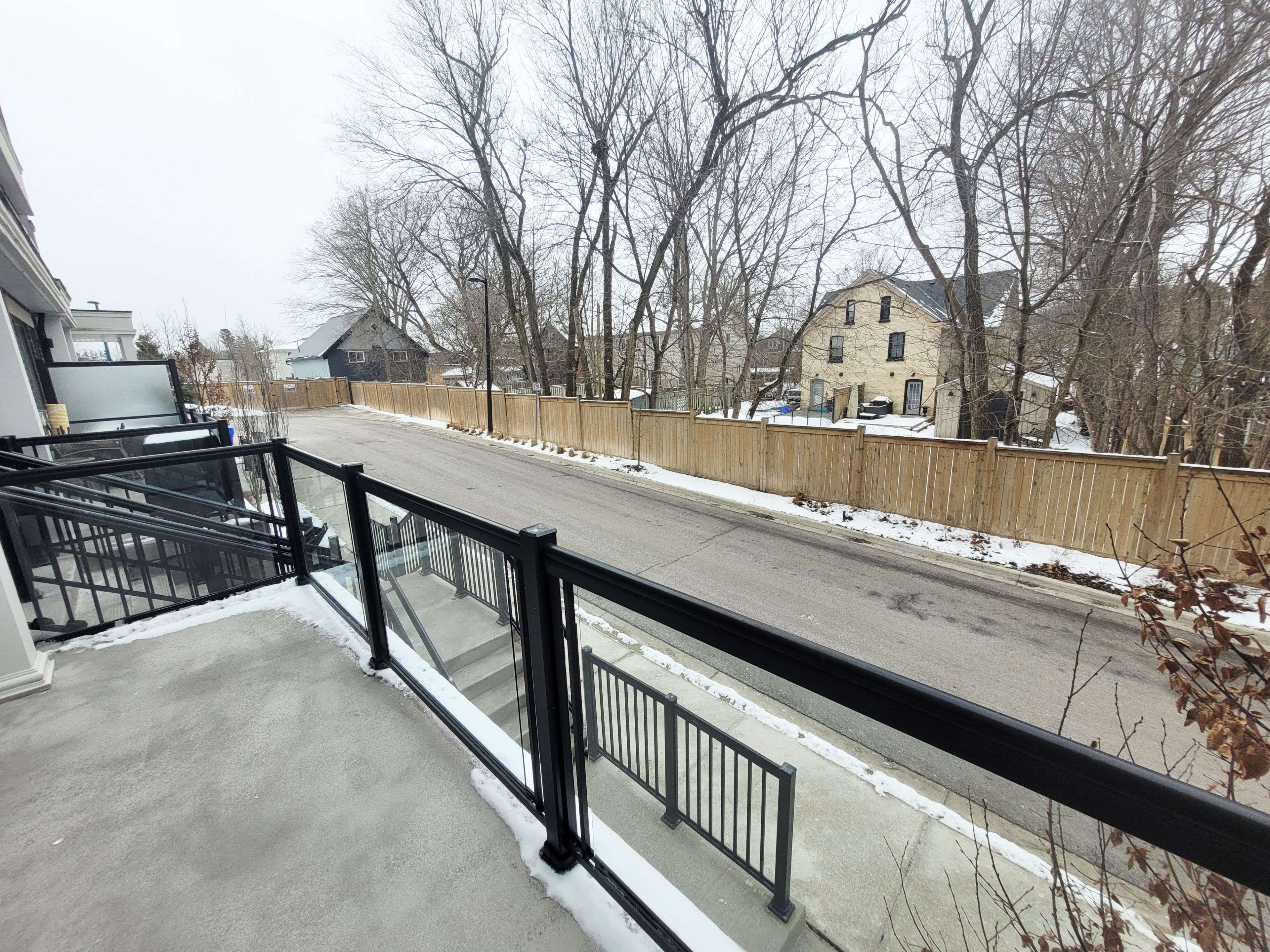 300 Alex Gardner CIR #47, Aurora, ON L4G 3G5