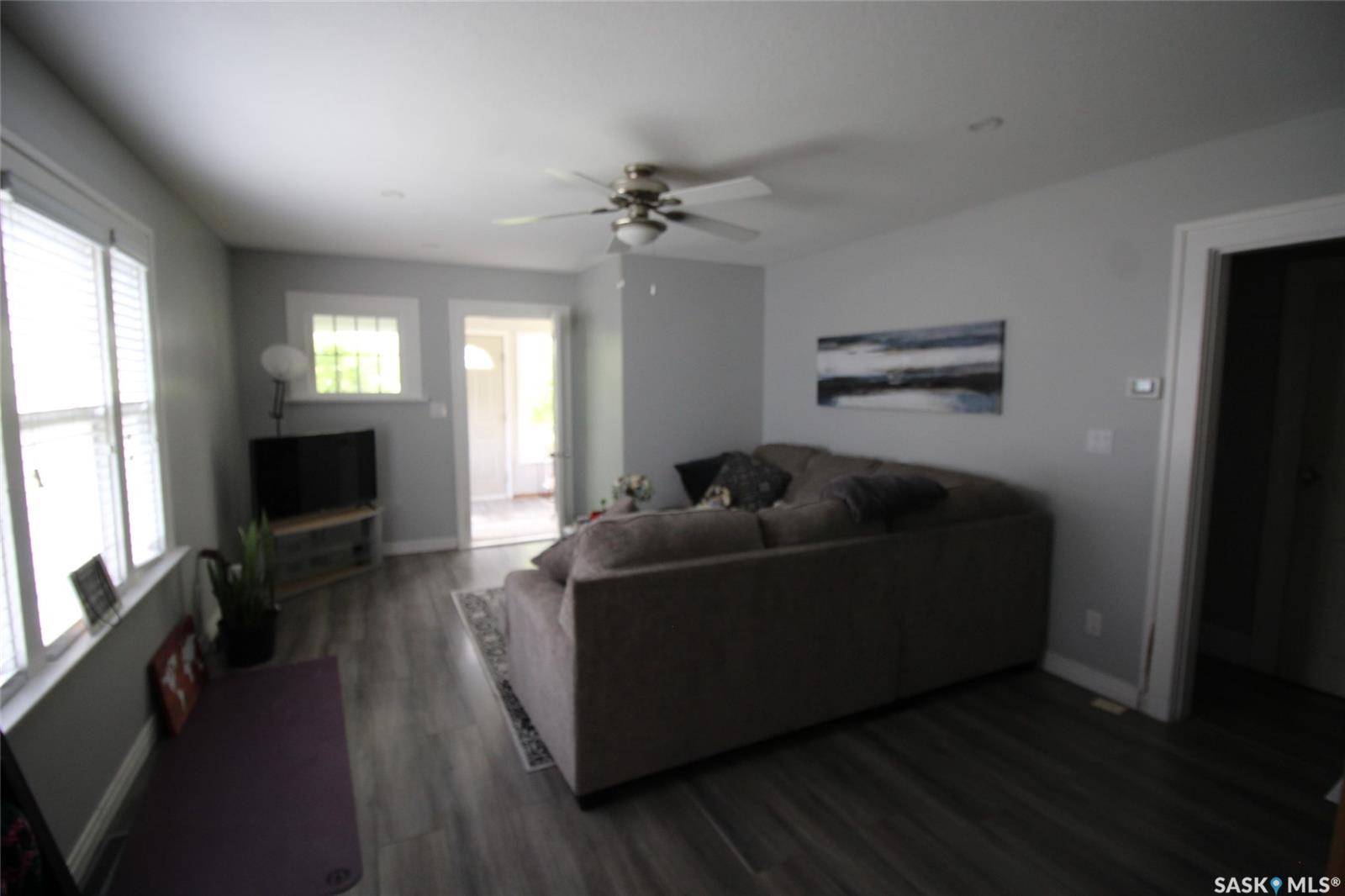 780 1st STREET E, Shaunavon, SK S0N 2M0