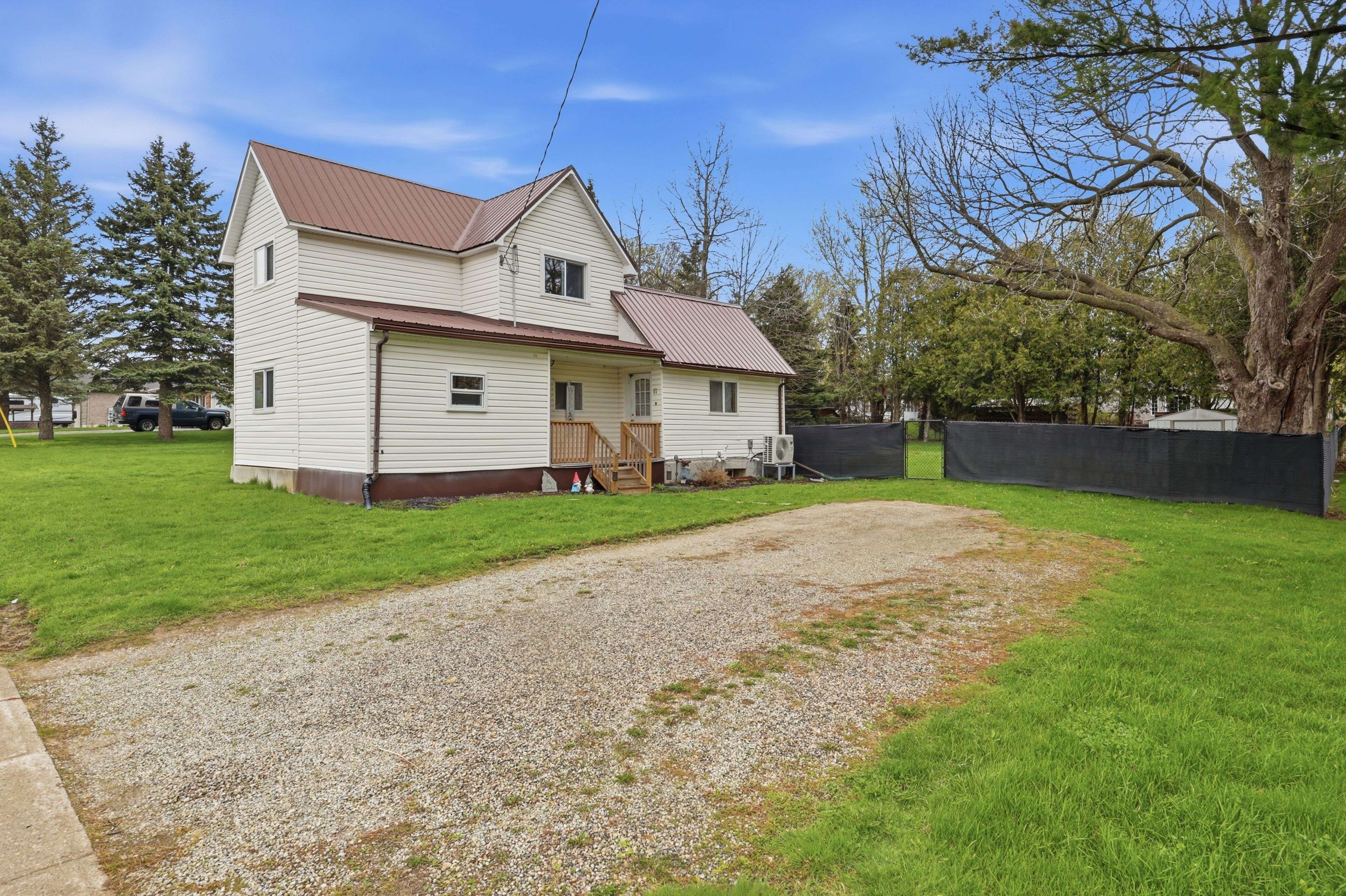 11 Morrow ST, Blandford-blenheim, ON N0J 1G0