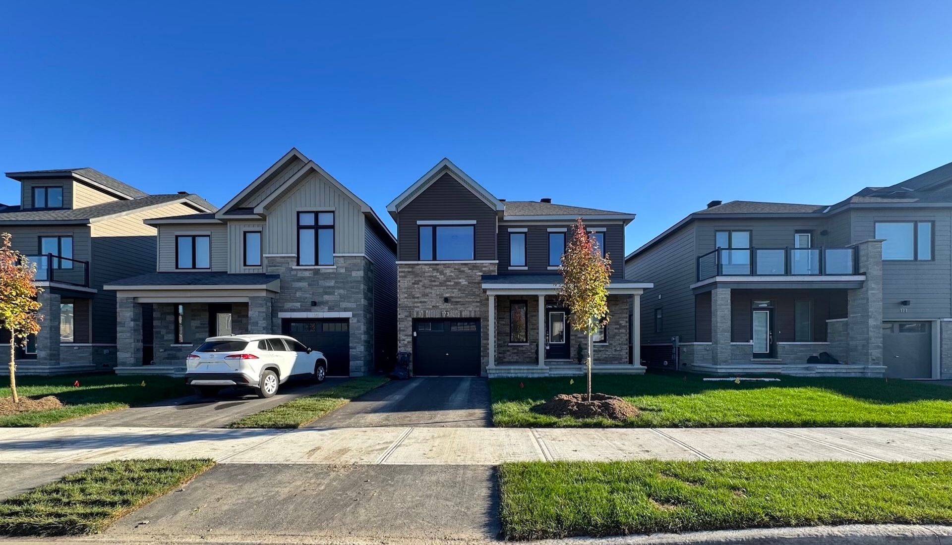 173 Conservancy DR, Barrhaven, ON K2J 7L8