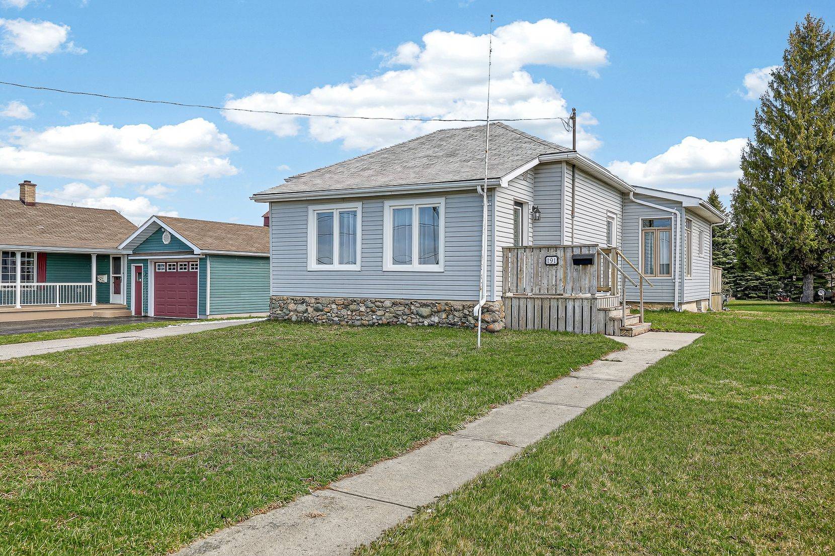 191 Whiting ST, Ingersoll, ON N5C 3B6