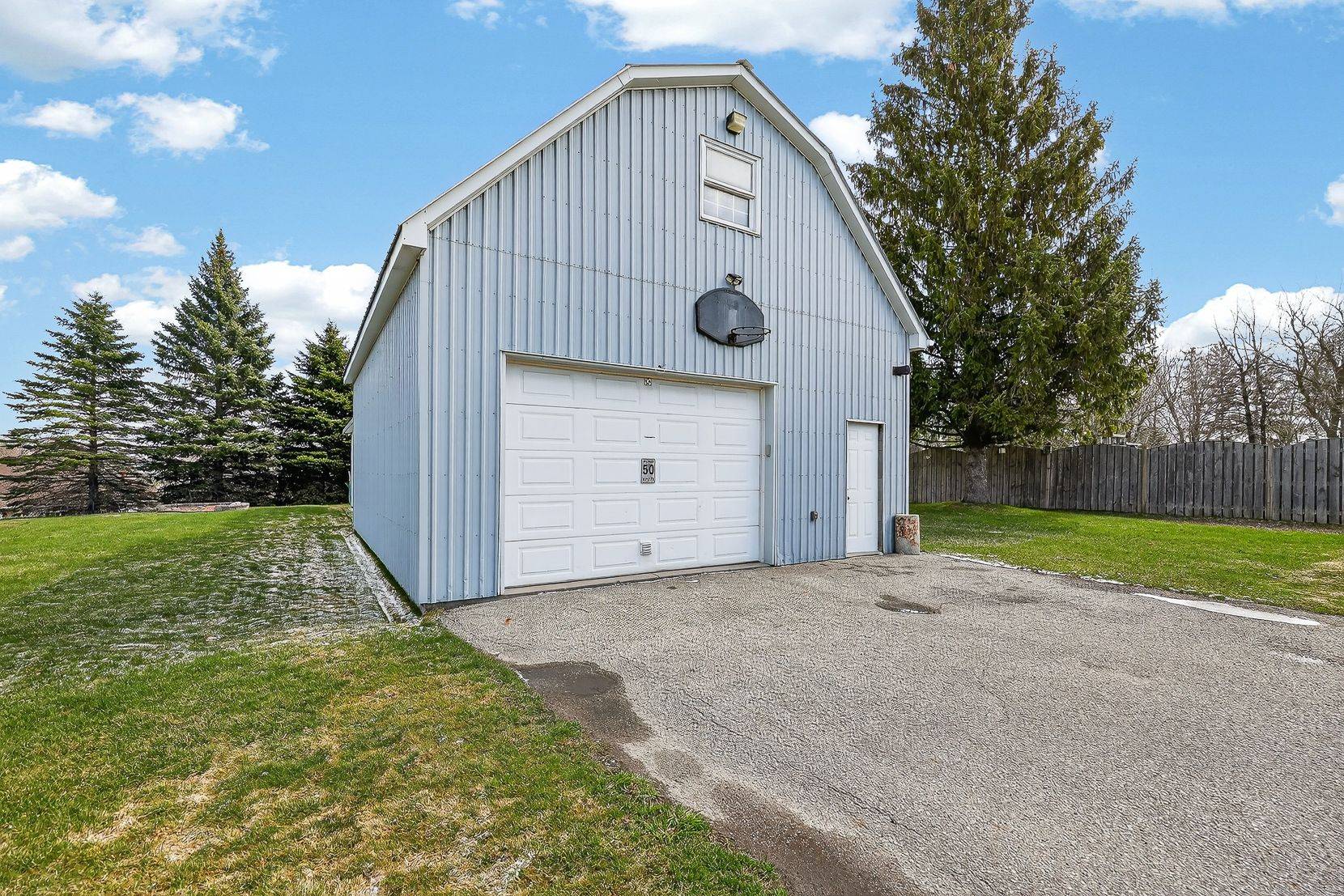 191 Whiting ST, Ingersoll, ON N5C 3B6