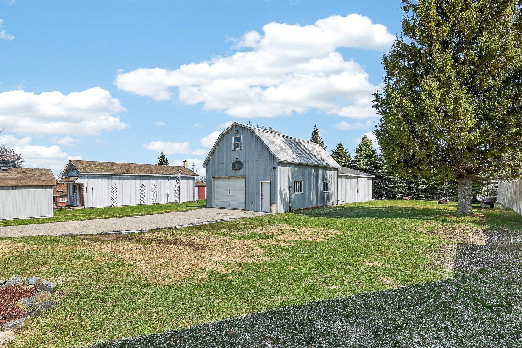 191 Whiting ST, Ingersoll, ON N5C 3B6