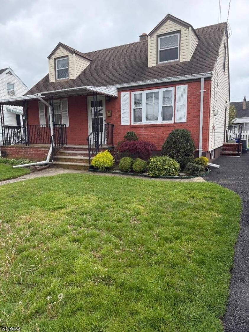 274 Schepis Ave, Saddle Brook Twp., NJ 07663
