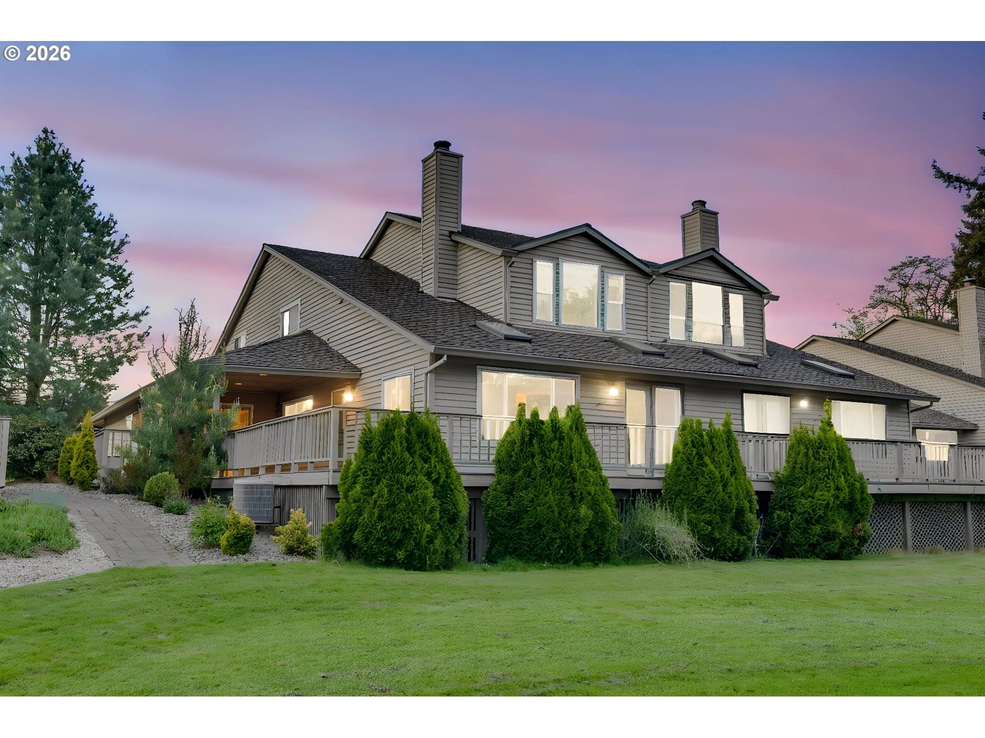 1522 NE MARINE DR, Portland, OR 97211