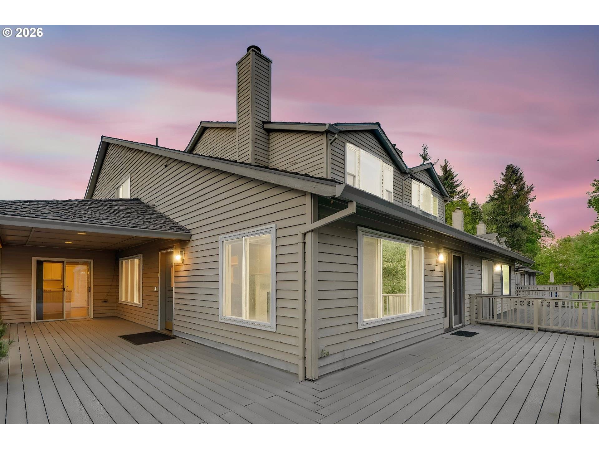 1522 NE MARINE DR, Portland, OR 97211