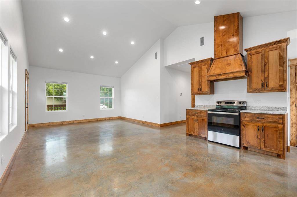 413 Fifth Street, Blanket, TX 76432