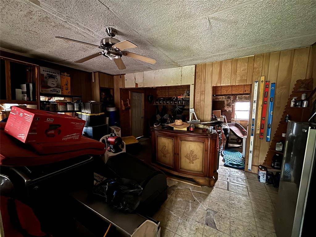 309 S Barry Street, Mertens, TX 76666