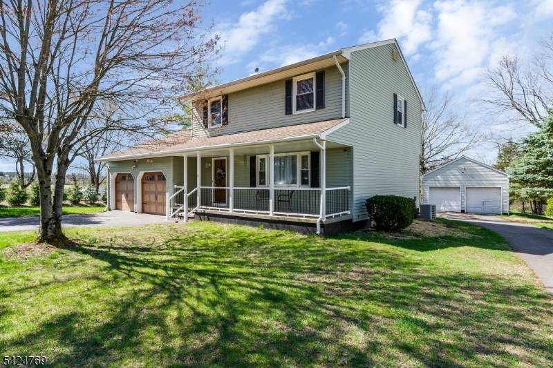 3 Millbrook Rd., Raritan Twp., NJ 08822