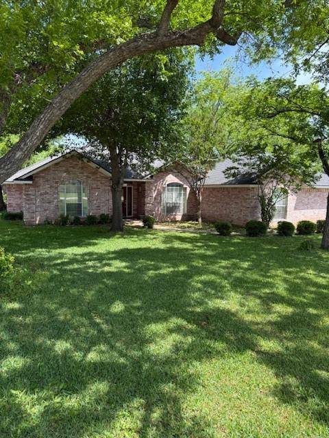 9009 Pleasant Hill Drive, Granbury, TX 76049