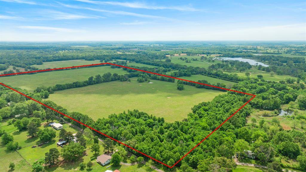 000 CR 2110, Bagwell, TX 75412