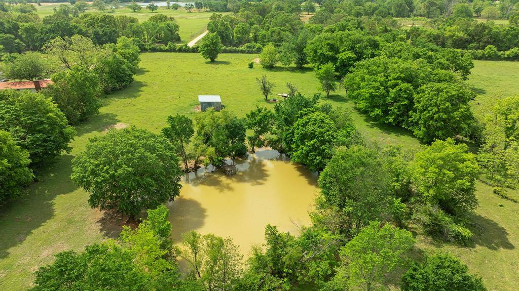 000 CR 2110, Bagwell, TX 75412