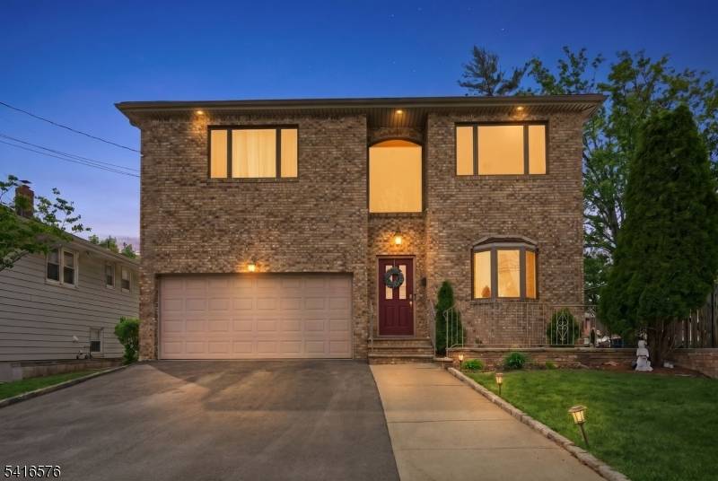 270 Baldwin Ave, Hasbrouck Heights Boro, NJ 07604