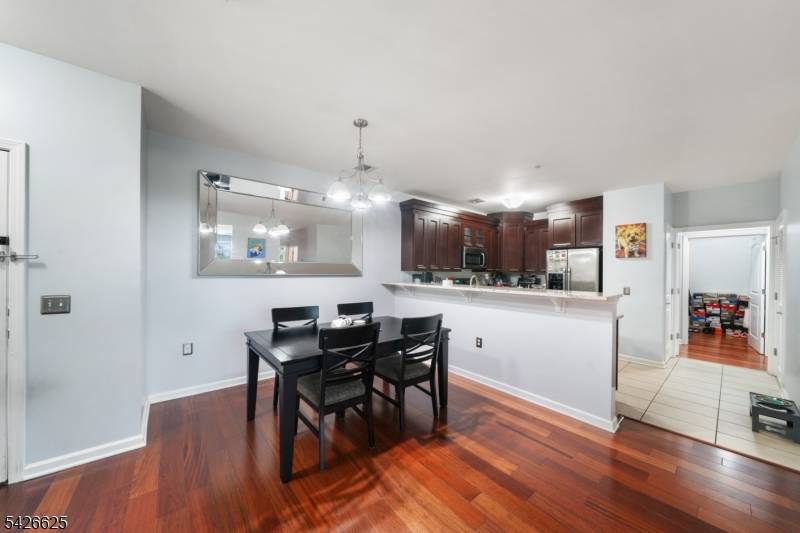 104 E Elizabeth Ave #310, Linden City, NJ 07036