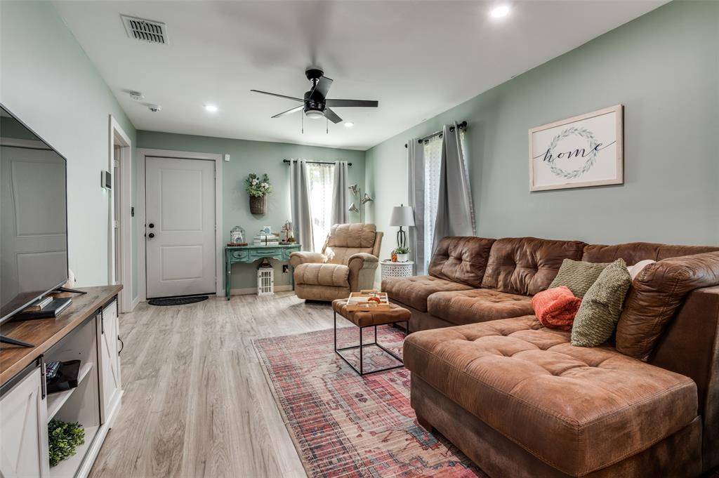 2535 Ghent Street, Dallas, TX 75215