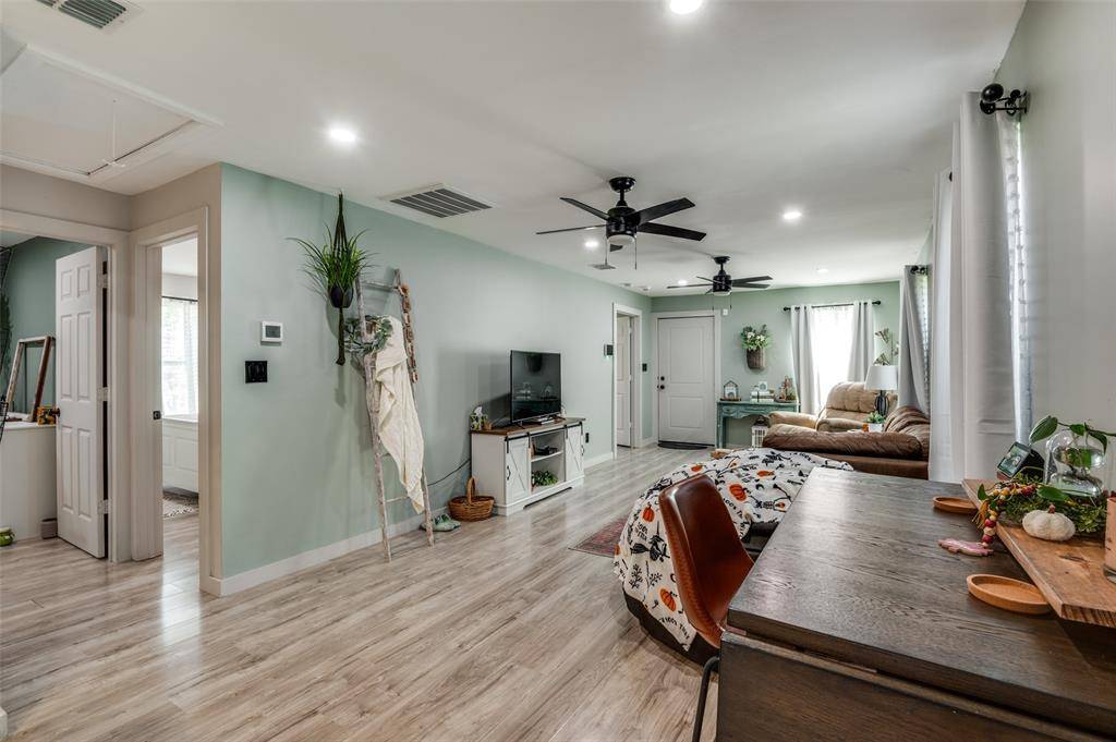 2535 Ghent Street, Dallas, TX 75215